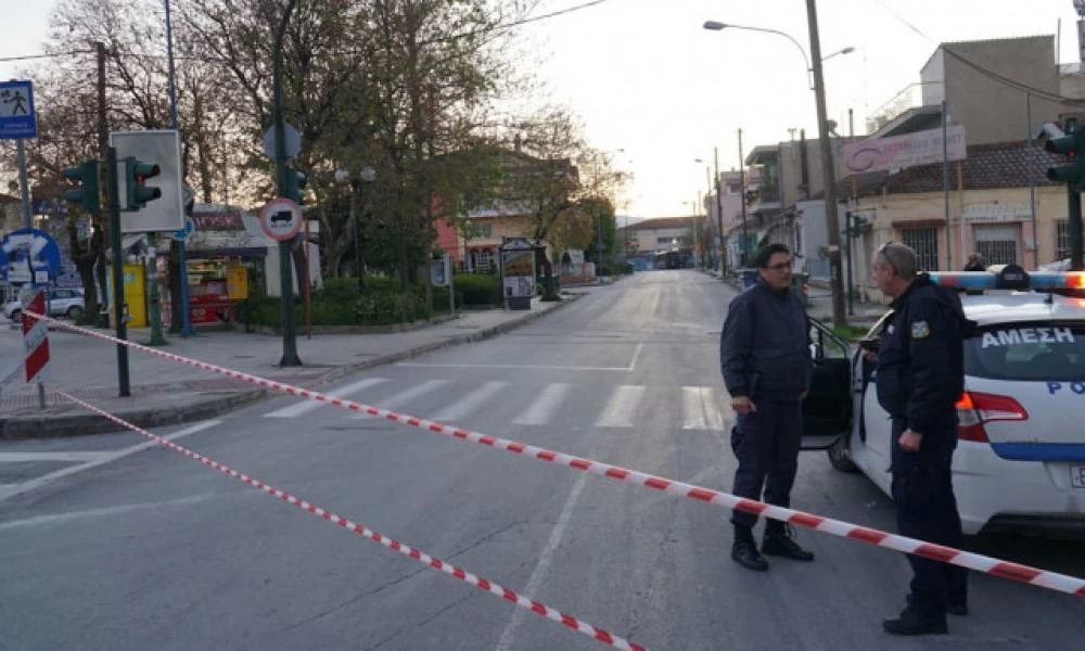 Κορoνοϊός: Αποκλεισμένος ο οικισμός Ρομά στη Λάρισα -Μπλόκα της αστυνομίας